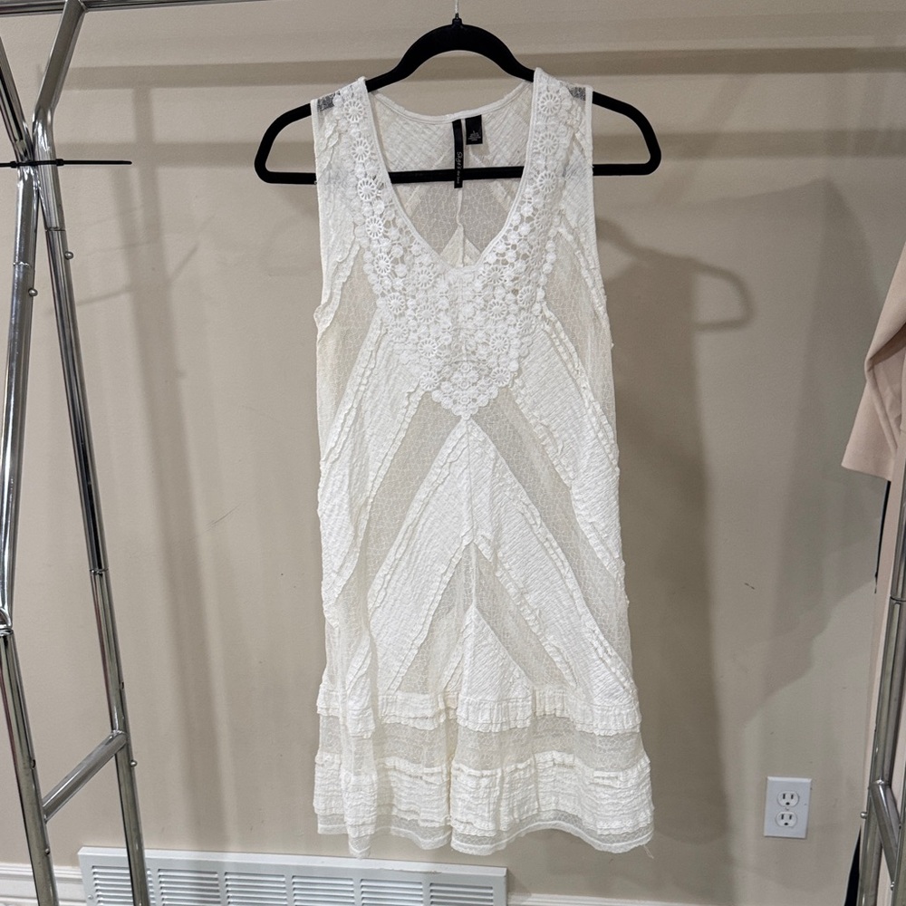 Elegant White Lace Mini Dress